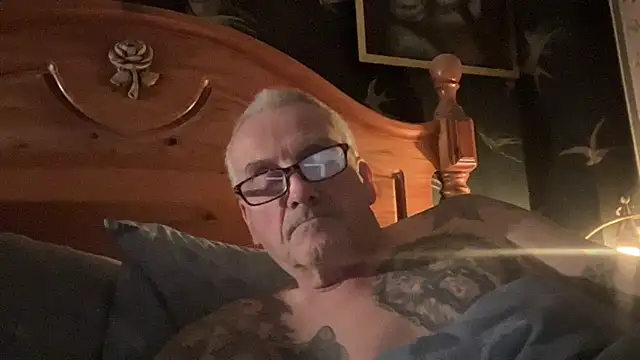 Snapshot of poggles chatting on 30, 11, 2025 poggles online show from 30, 11, 2025