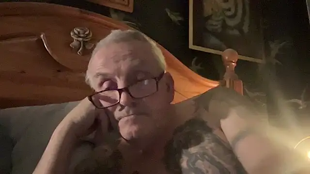 Snapshot of poggles chatting on 6, 2, 2026 poggles online show from 6, 2, 2026