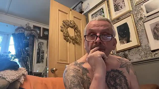 Snapshot of poggles chatting on 12, 2, 2026 poggles online show from 12, 2, 2026