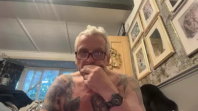 poggles online show from 25, 7, 2026