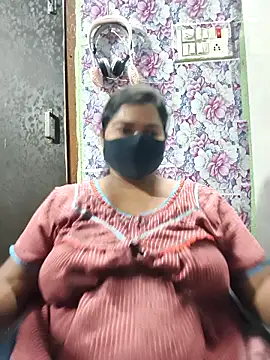 Liyaa 24 online show from 26, 4, 2026