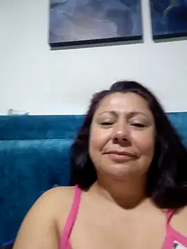 Snapshot of EmmaJhomson chatting on 6, 6, 2026 EmmaJhomson online show from 6, 6, 2026