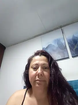 Snapshot of EmmaJhomson chatting on 19, 6, 2026 EmmaJhomson online show from 19, 6, 2026