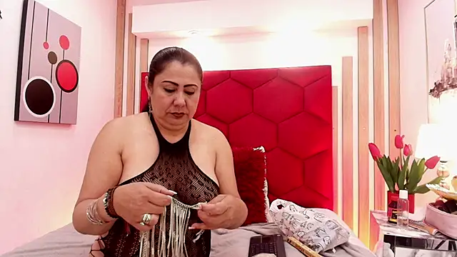 EmmaJhomson online show from 6, 8, 2026