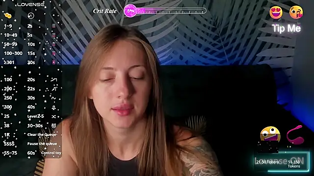 Snapshot of ChristyCrayme chatting on 2, 8, 2026 ChristyCrayme online show from 2, 8, 2026