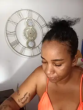 Snapshot of EbonyHorrny chatting on 4, 5, 2026 EbonyHorrny online show from 4, 5, 2026
