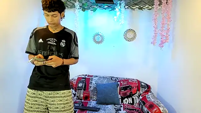 Bastian boyshot77 online show from 1, 2, 2026