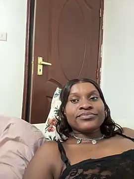 Snapshot of Lil-shawrie chatting on 15, 12, 2025 Lil-shawrie online show from 15, 12, 2025