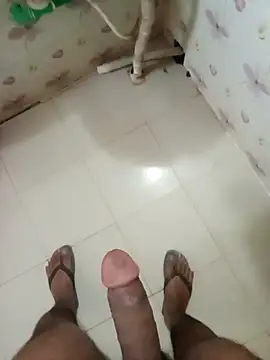 Snapshot of zim200 chatting on 2, 12, 2025 zim200 online show from 2, 12, 2025