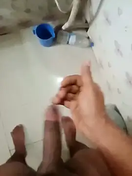 Snapshot of zim200 chatting on 5, 4, 2026 zim200 online show from 5, 4, 2026