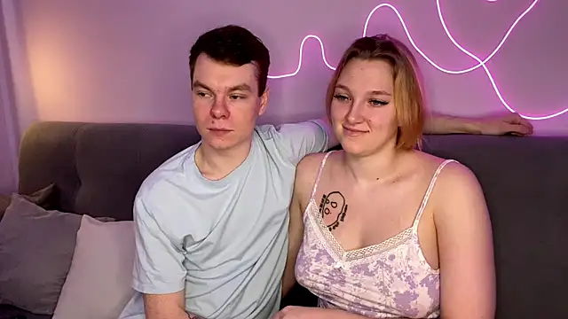 Snapshot of julielourens chatting on 12, 10, 2025 julielourens online show from 12, 10, 2025