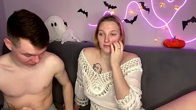 Snapshot of julielourens chatting on 31, 10, 2025 julielourens online show from 31, 10, 2025