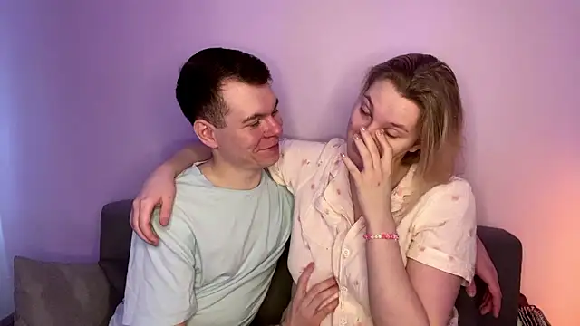 Snapshot of julielourens chatting on 19, 3, 2026 julielourens online show from 19, 3, 2026