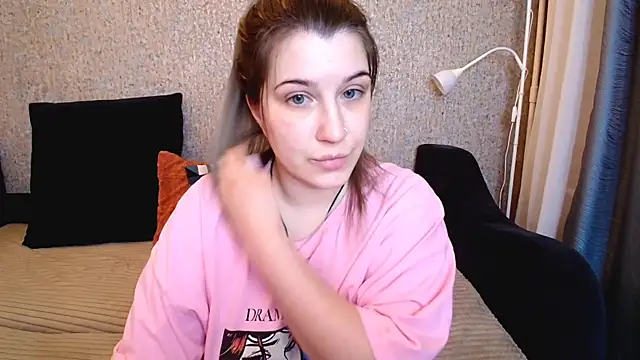 Snapshot of CherryZlata chatting on 19, 12, 2025 CherryZlata online show from 19, 12, 2025