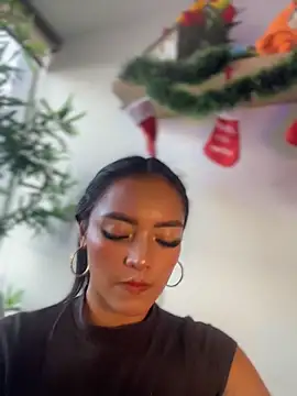 Snapshot of im-isabella chatting on 3, 12, 2025 im-isabella online show from 3, 12, 2025