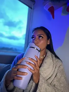 Snapshot of im-isabella chatting on 4, 12, 2025 im-isabella online show from 4, 12, 2025