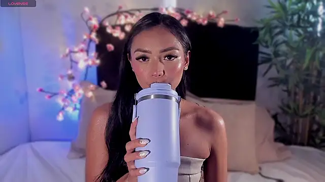 Snapshot of im-isabella chatting on 27, 2, 2026 im-isabella online show from 27, 2, 2026