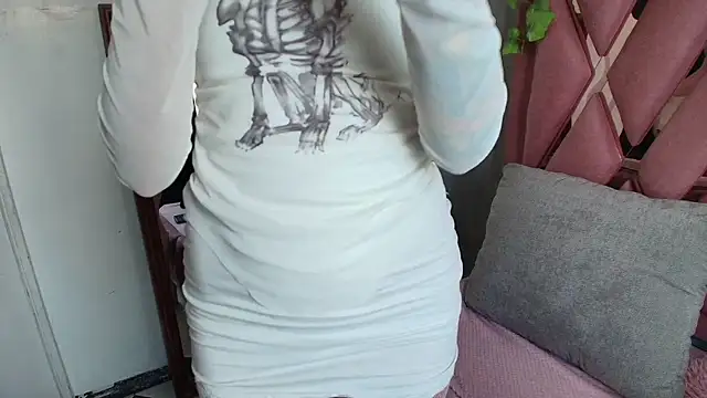 viollettaa  online show from 25, 4, 2026