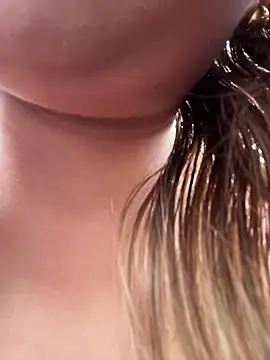 sara calderon online show from 24, 10, 2025