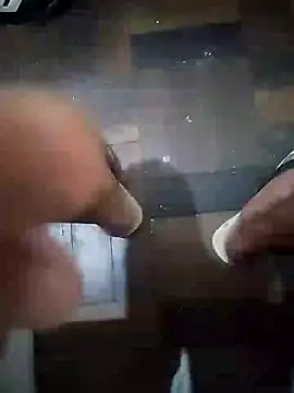 GuilhermeYuree online show from 22, 9, 2025