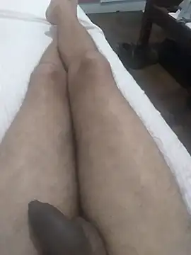 GuilhermeYuree online show from 30, 11, 2025