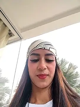 Juliana Xander online show from 15, 11, 2025