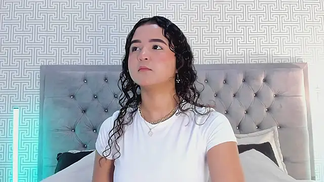 Snapshot of Evaa_Lunna_ chatting on 9, 5, 2026 Evaa Lunna online show from 9, 5, 2026