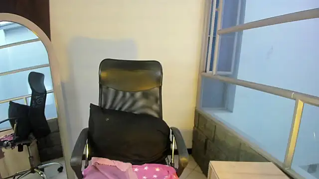 Pamela Squirtt online show from 15, 9, 2025