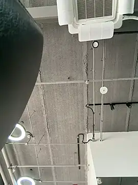 Ninazhang online show from 6, 4, 2026