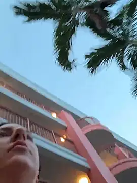 Snapshot of sweetsirenn chatting on 2, 10, 2025 sweetsirenn online show from 2, 10, 2025