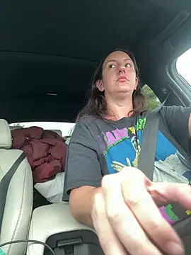 Snapshot of sweetsirenn chatting on 11, 10, 2025 sweetsirenn online show from 11, 10, 2025