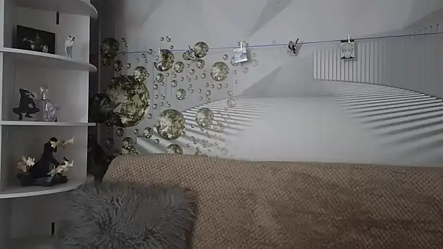 Snapshot of EvoletteLouLou chatting on 7, 11, 2025 EvoletteLouLou online show from 7, 11, 2025