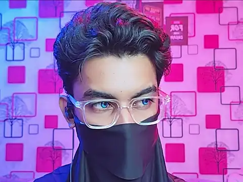 ChiseledCharm online show from 9, 10, 2025