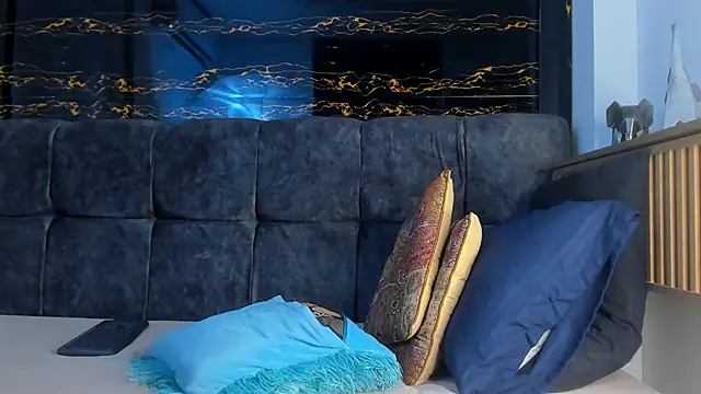 Diamond twink online show from 4, 10, 2025