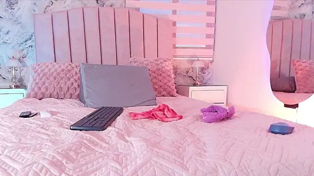 Snapshot of celeste_moonx chatting on 25, 11, 2025 celeste moonx online show from 25, 11, 2025