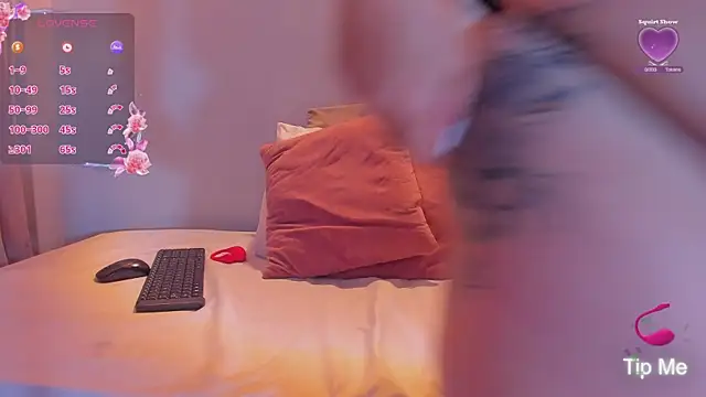 Snapshot of milfhorny_69 chatting on 22, 9, 2025 milfhorny 69 online show from 22, 9, 2025