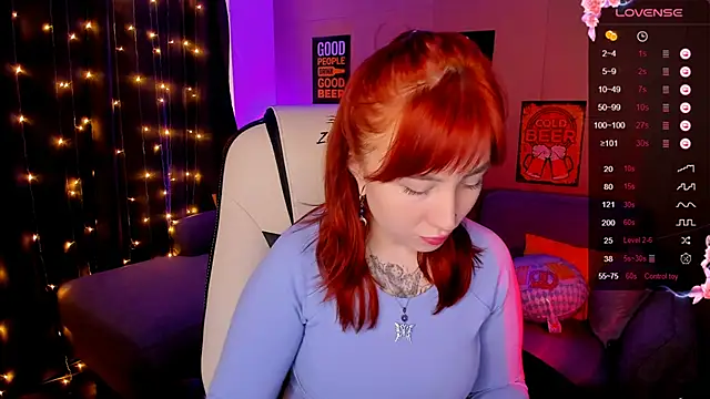 deboramoore online show from 28, 9, 2025