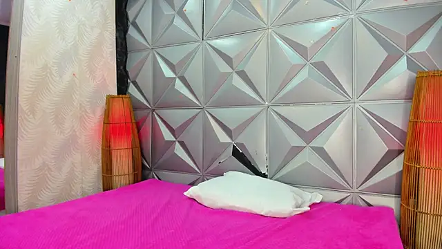 GreciaFox1 online show from 15, 12, 2025