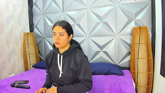 GreciaFox1 online show from 8, 1, 2026