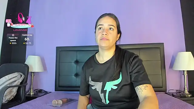 GreciaFox1 online show from 9, 4, 2026