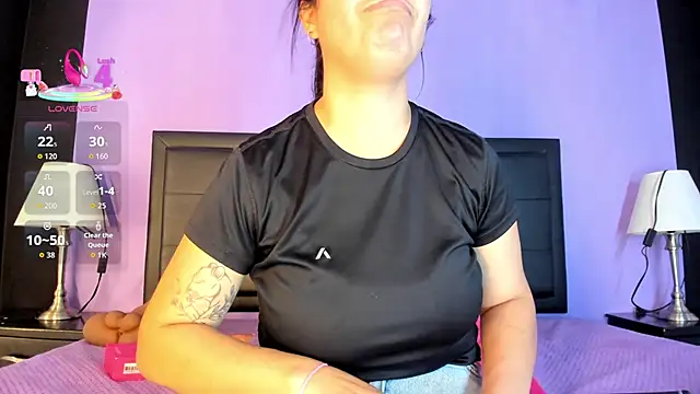 GreciaFox1 online show from 22, 5, 2026