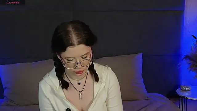RianaRey online show from 5, 6, 2026