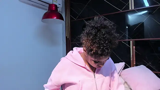 HannyThompson online show from 18, 12, 2025