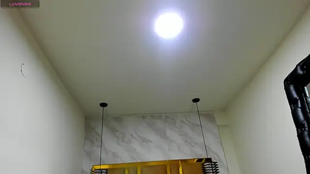 Luciifeer  online show from 23, 4, 2026