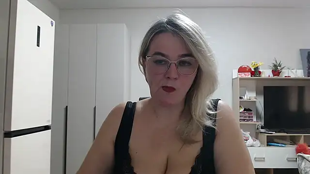EleanoraDream online show from 30, 4, 2026