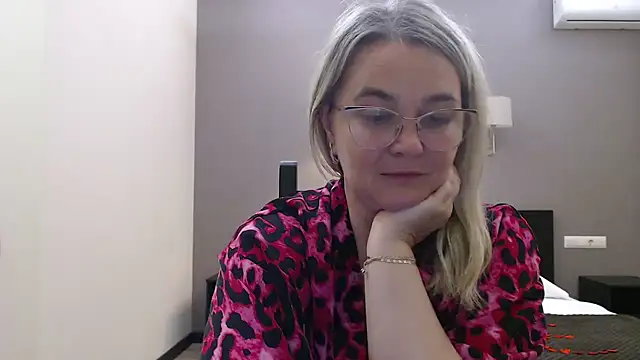 EleanoraDream online show from 12, 7, 2026