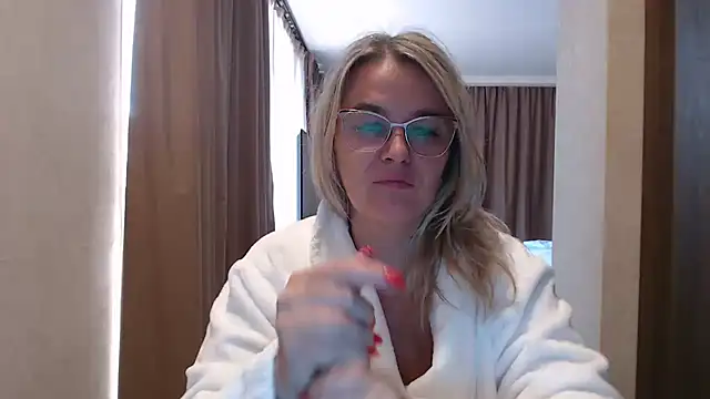 EleanoraDream online show from 27, 7, 2026