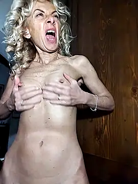 clarabell4 online show from 2, 12, 2025