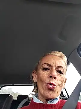 clarabell4 online show from 4, 12, 2025