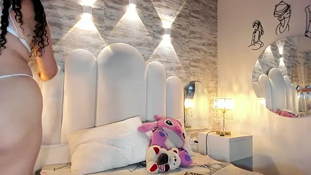 Yassy vazquez online show from 10, 11, 2025